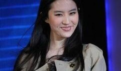 娱乐圈吃瓜刘亦菲是谁呀,揭秘“吃瓜刘亦菲”背后的明星魅力